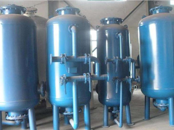 处理不同的水质需要使用添加哪种滤料的多介质过滤器？